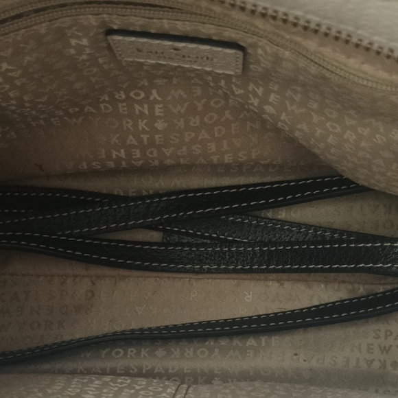 Kate Spade Black and Cream Tote with Wallet - Picture 3 of 16